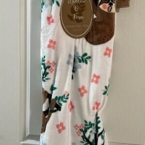 New plush throw with sloths